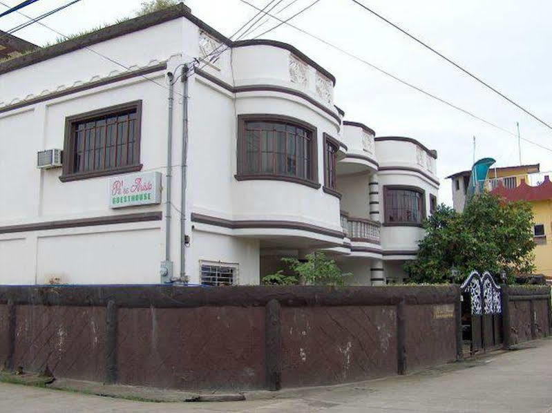Pe'Re Aristo Guesthouse Mandaue City Exterior photo