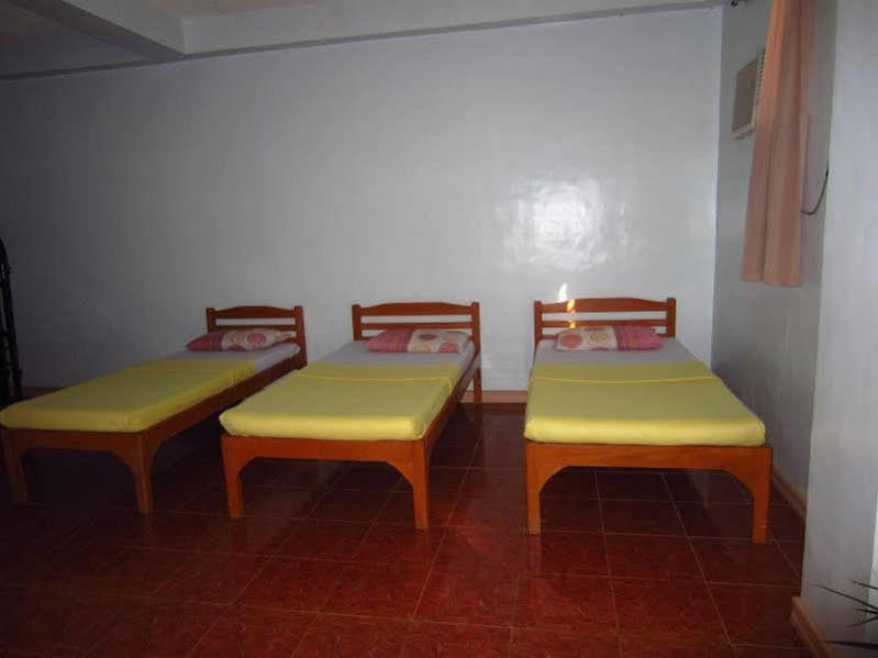 Pe'Re Aristo Guesthouse Mandaue City Exterior photo