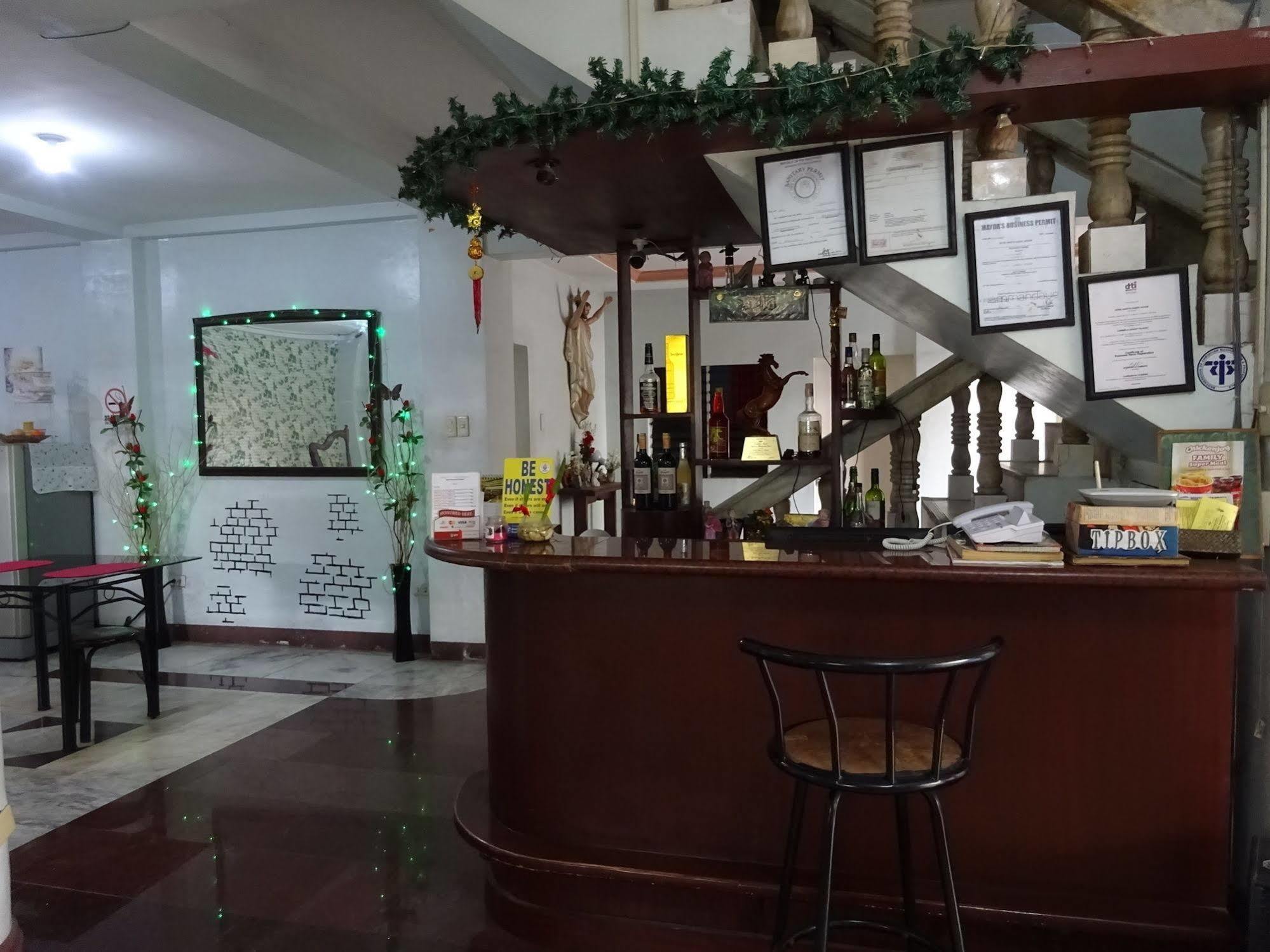 Pe'Re Aristo Guesthouse Mandaue City Exterior photo