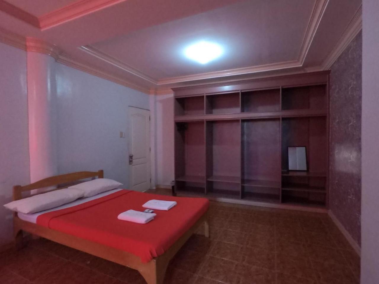 Pe'Re Aristo Guesthouse Mandaue City Exterior photo