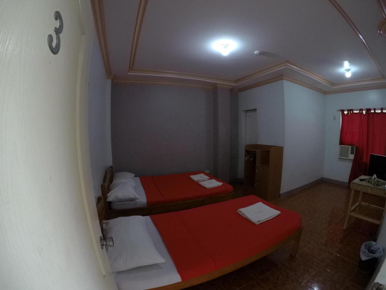 Pe'Re Aristo Guesthouse Mandaue City Exterior photo
