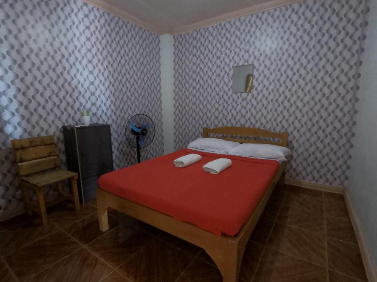 Pe'Re Aristo Guesthouse Mandaue City Exterior photo