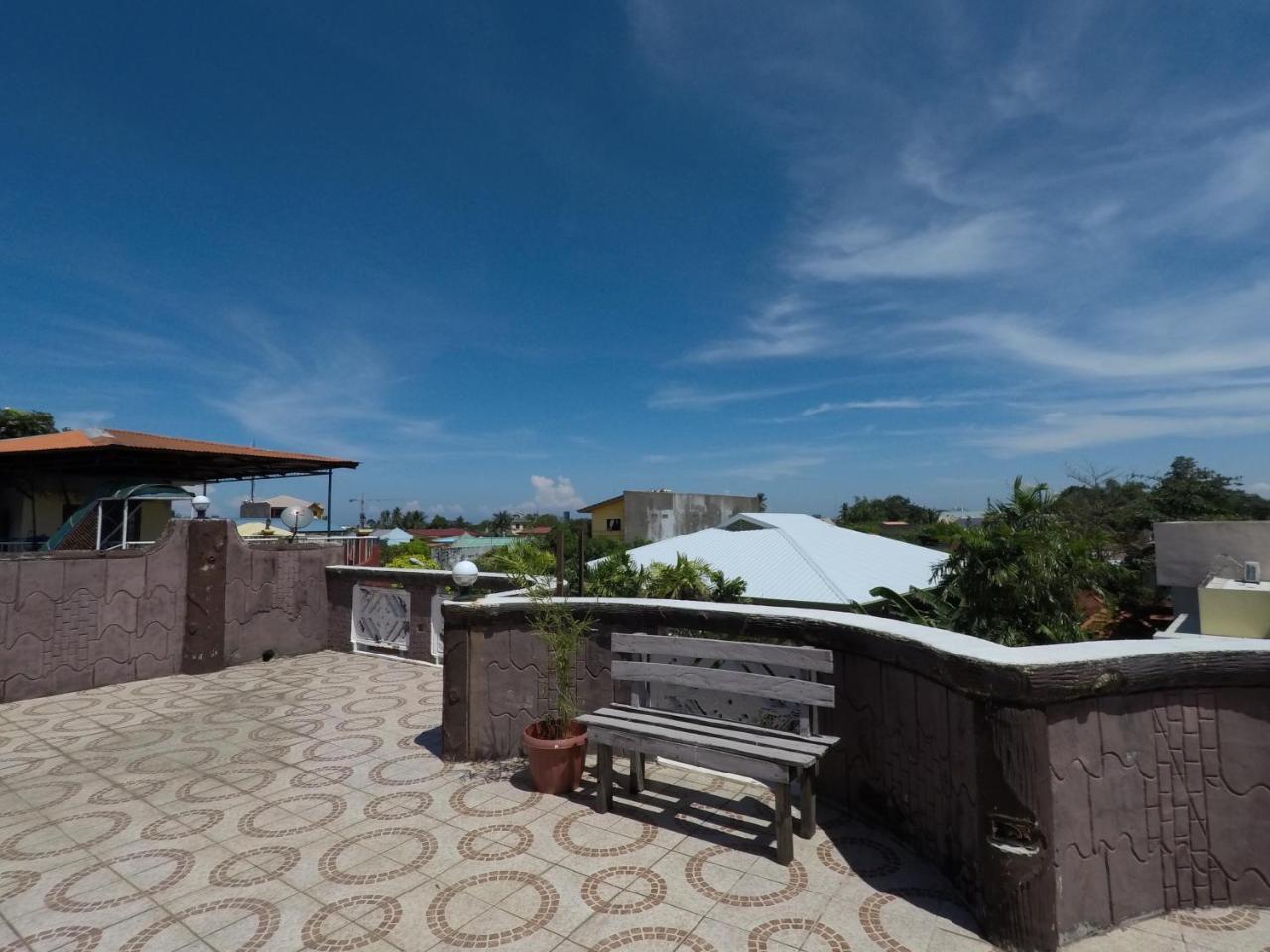 Pe'Re Aristo Guesthouse Mandaue City Exterior photo