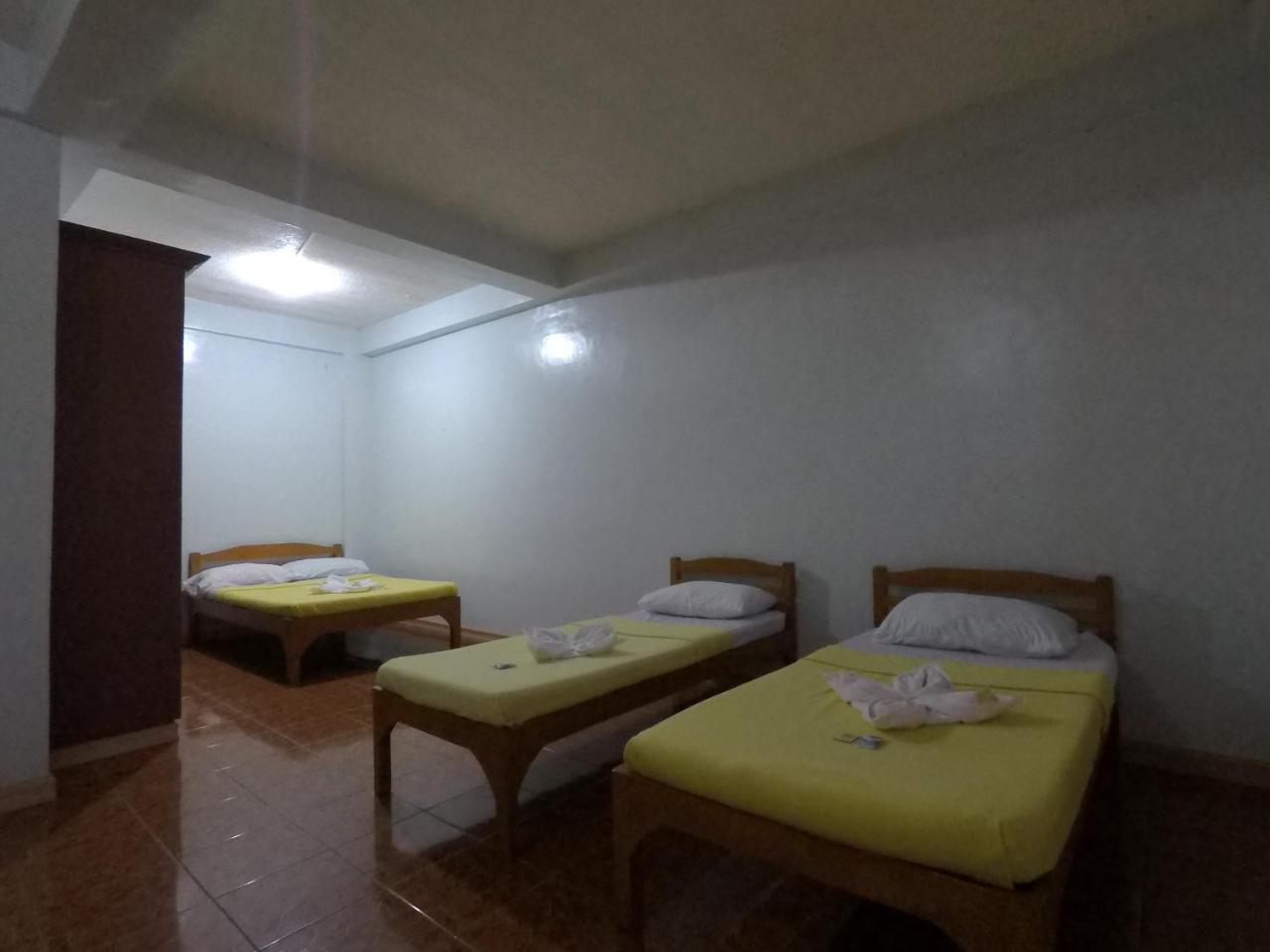 Pe'Re Aristo Guesthouse Mandaue City Exterior photo