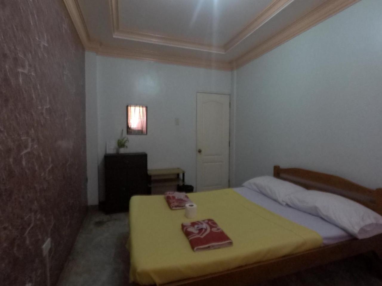 Pe'Re Aristo Guesthouse Mandaue City Exterior photo